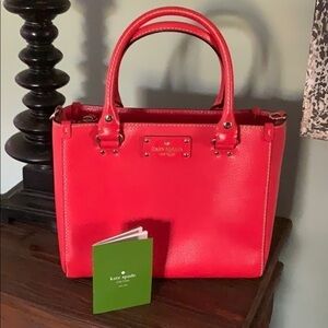 Kate spade NEW YORK Sm Wellesley Quinn Lacquered